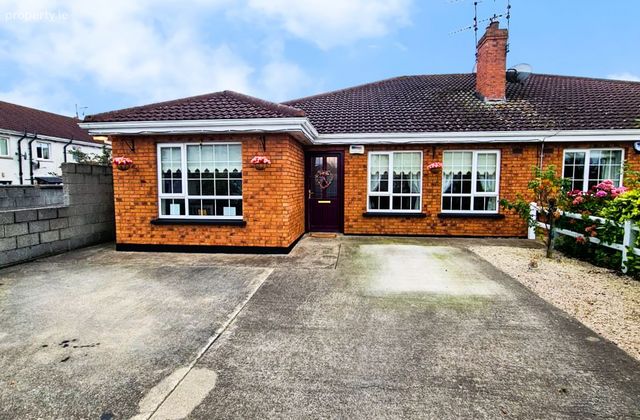 27 Rockfield Close, Ardee, Ardee, Co. Louth - Click to view photos