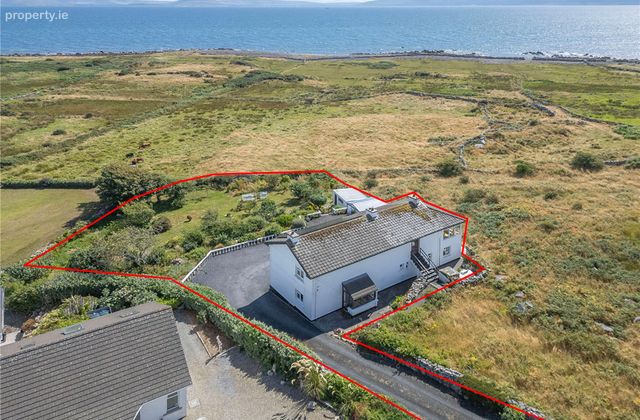 Duirling B&aacute;n, New Village, Barna, Co Galway, Barna, Co. Galway - Click to view photos