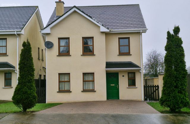 1 Pairc Na Gcrann, Glanworth, Co. Cork - Click to view photos
