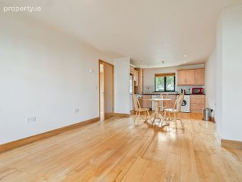 23 The Square, Buttery Court, Market Square, Mallow, Co. Cork - Image 2