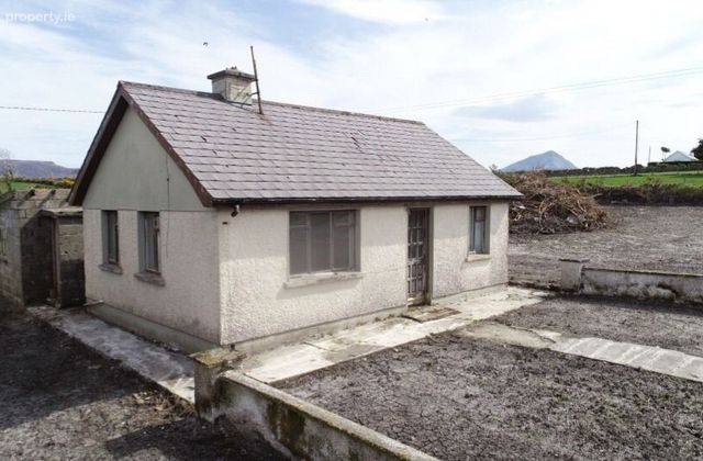 Shroughan, Falcarragh, Falcarragh, Co. Donegal - Click to view photos