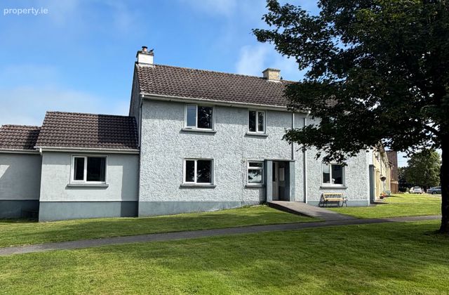 The Green, Lanesborough, Turreen, Co. Longford - Click to view photos