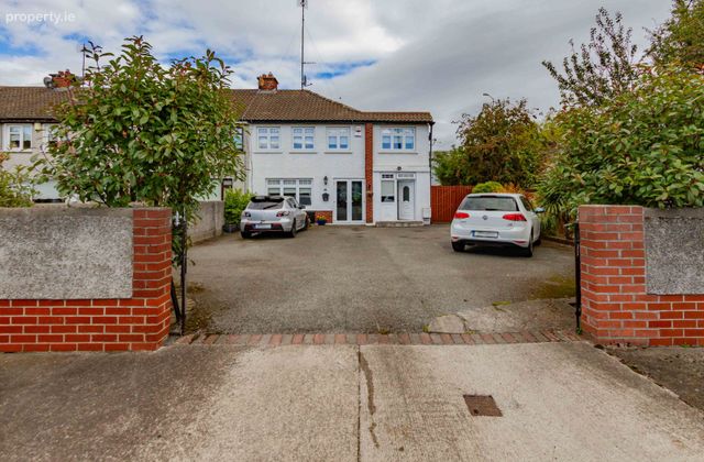 10 Club Road, Dublin 22, Clondalkin, Dublin 22 - Click to view photos