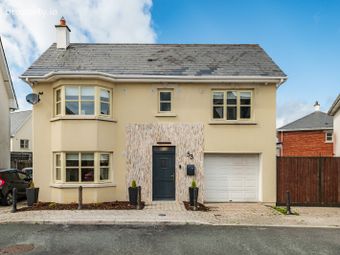 53 The Meadows, Cornelscourt, Newbridge, Co. Kildare - Image 2