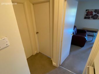 Apt 160, Block 5, Custom Hall, D01 E282, Dublin 1 - Image 5