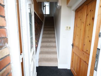 31 Mccurtains Villas, College Road, The Lough, Co. Cork - Image 2