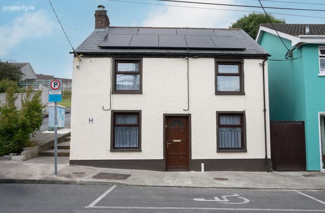 242 Blarney Street, Cork, Gurranabraher, Co. Cork - Click to view photos