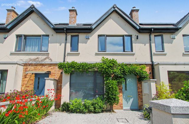 12 Lanesville, Monkstown, Co. Dublin - Click to view photos