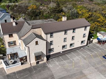 Bunbeg House, Harbour Road, Bunbeg, Co. Donegal - Image 3