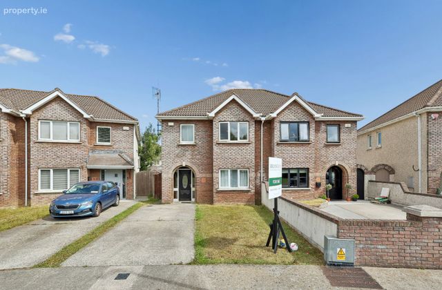 4 Laurelton, Swords, Swords, Co. Dublin - Click to view photos