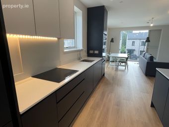 Apartment 22, The Pines, Beckett Woods, Foxrock, Dublin 18 - Image 3