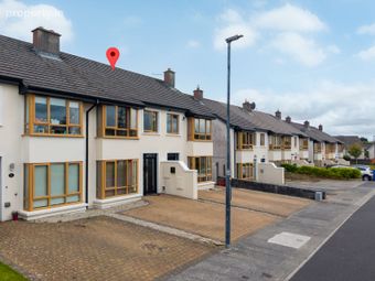 Carrabeag, Newport Road, Castlebar, Co. Mayo