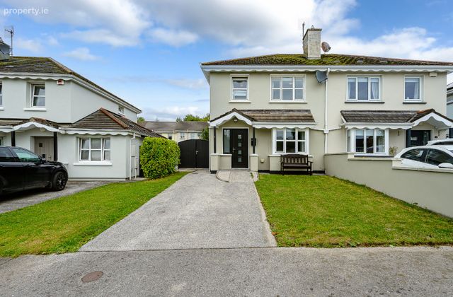 7 Gleann Dara, Ballygarvan, Co. Cork - Click to view photos