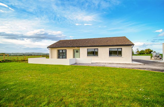 Dunmoylan, Shanagolden, Co. Limerick - Click to view photos