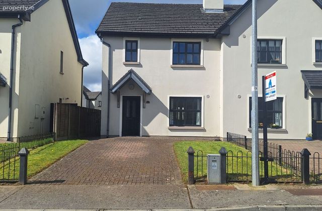 84 Cois Na Habhainn, Station Road, Moate, Co. Westmeath - Click to view photos