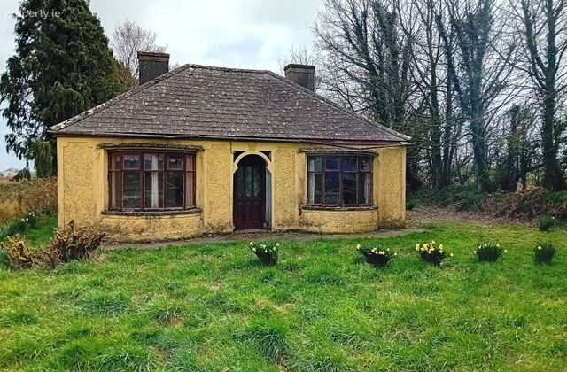 Ballymurray, Ballymoe, Co. Galway - Click to view photos
