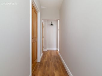 38 Saint Brochan's Park, Bracknagh, Co. Offaly - Image 4
