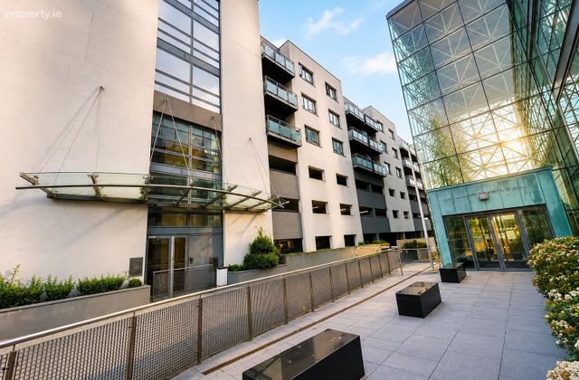 10 Grove Court, Blanchardstown, Dublin 15, Blanchardstown, Dublin 15 - Click to view photos