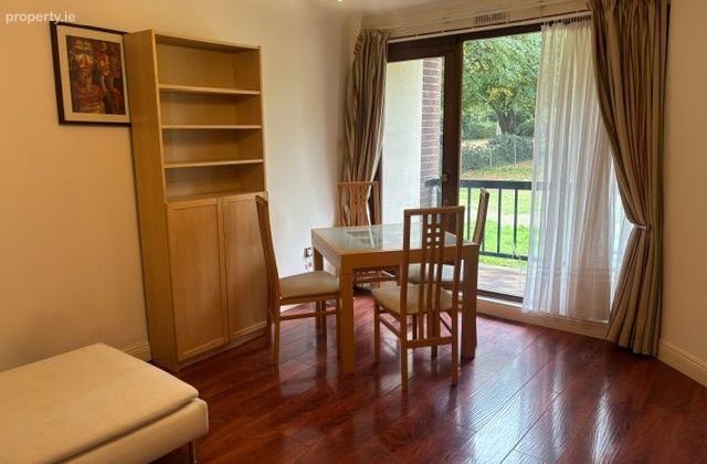 Apartment 43, Burleigh Court, Ballsbridge, Dublin 4 - Click to view photos