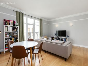 139 The Wintergarden, Pearse Street, Dublin 2, Dublin 2 - Image 2