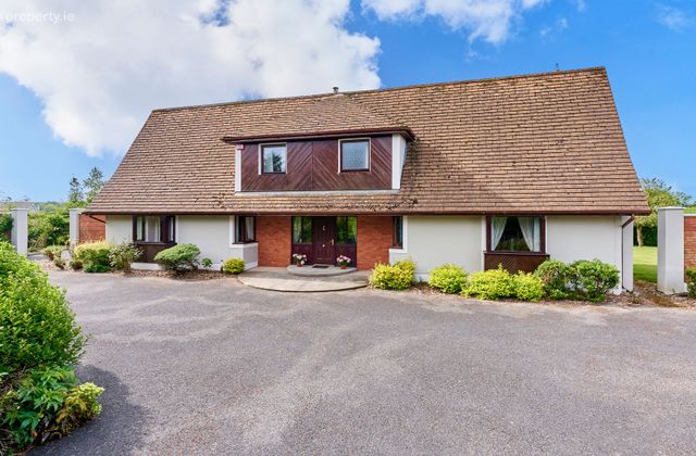 The Glebe Gables, Rathmolyon, Enfield, Co. Meath - Click to view photos
