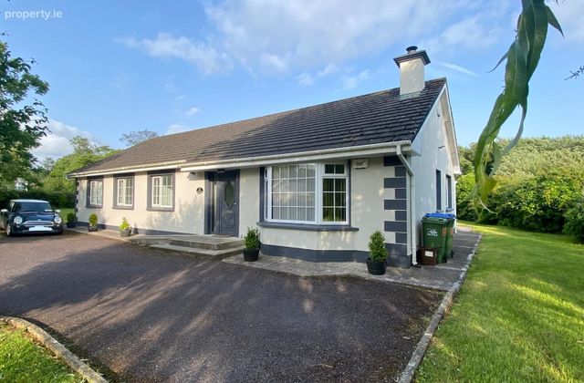 Lakeview, Currow, Currow, Co. Kerry - Click to view photos