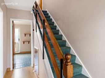 46 Llewellyn Court, Rathfarnham, Dublin 16 - Image 2