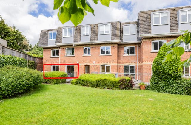 Apartment 9, Botanic Square, Glasnevin, Dublin 9 - Click to view photos