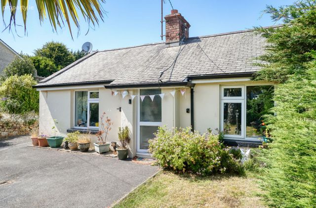 36 Old Fassaroe, Bray, Fassaroe, Co. Wicklow - Click to view photos