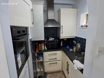 Apartment 4, Woodville, 52 Botanic Avenue, Drumcondra, Dublin 9 - Image 4