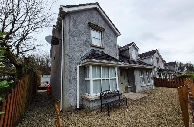 4 Millbank Glen, Dromahair, Dromahair, Co. Leitrim - Click to view photos
