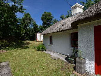 Rose Thatch Cottage, Roveagh, Kilcolgan, Co. Galway - Image 3