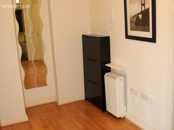 83 Bantry Square, Waterville, Dublin 15 - Image 3