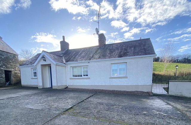 A75, Castleblayney, Co. Monaghan - Click to view photos