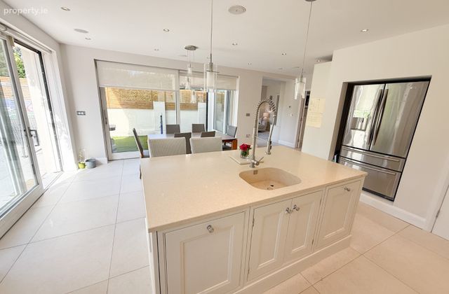 Bird Avenue, Clonskeagh, Dublin 14 - Click to view photos