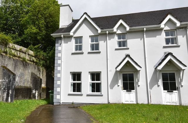 50 Carraig Craobh, Crievesmith, Letterkenny, Co. Donegal - Click to view photos