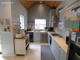 4 Castlegrange Park, Clonee, Dublin 15 - Image 4