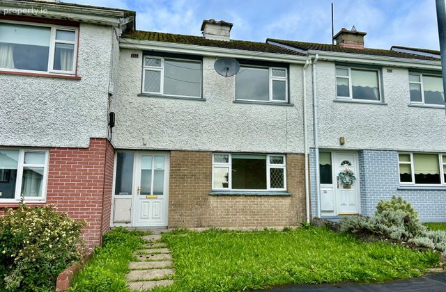 42 Breffni Crescent, Carrick-on-Shannon, Co. Leitrim - Click to view photos