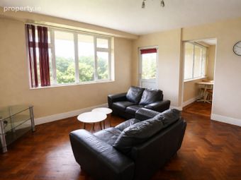 Apartment 11, Beech House, Drumgeely Hill, Shannon, Co. Clare - Image 5