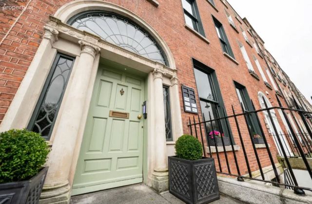 75 Merrion Square, Dublin 2 - Click to view photos