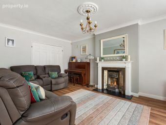 15 College Park Way, Ballinteer, Dublin 16 - Image 3