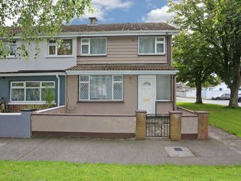 1 Cronan Park, Shannon, Clare, Shannon, Co. Clare - Image 2