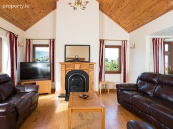 Na Citre Radharc, Corthna, Schull, Co. Cork - Image 5
