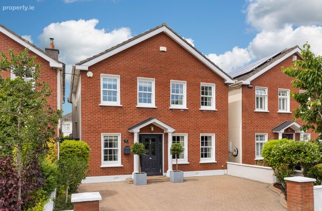 15 Castleknock Wood, Castleknock, Dublin 15, Castleknock, Dublin 15 - Click to view photos