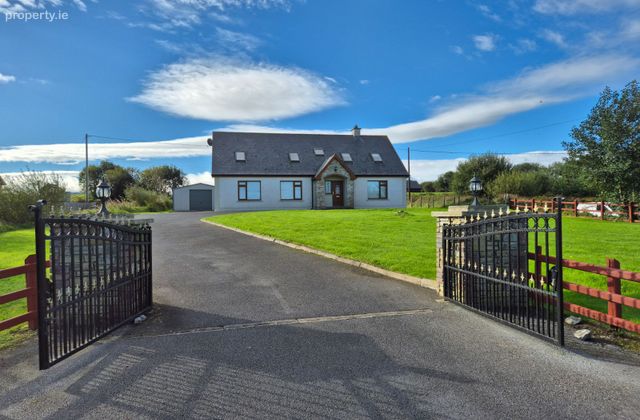 Ardfarna, Bundoran, Co. Donegal - Click to view photos