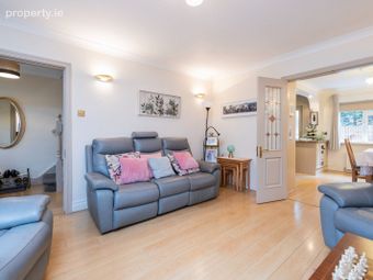 22 The Crescent, Griffith Downs, Drumcondra, Dublin 9 - Image 3