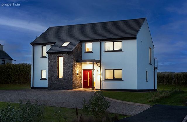 5 Corr&aacute;n Binne, Hornhead Road, Dunfanaghy, Dunfanaghy, Co. Donegal - Click to view photos