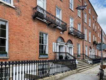 Upper Pembroke Street 28-32, Dublin D02 NT28, Dublin 2 - Image 2