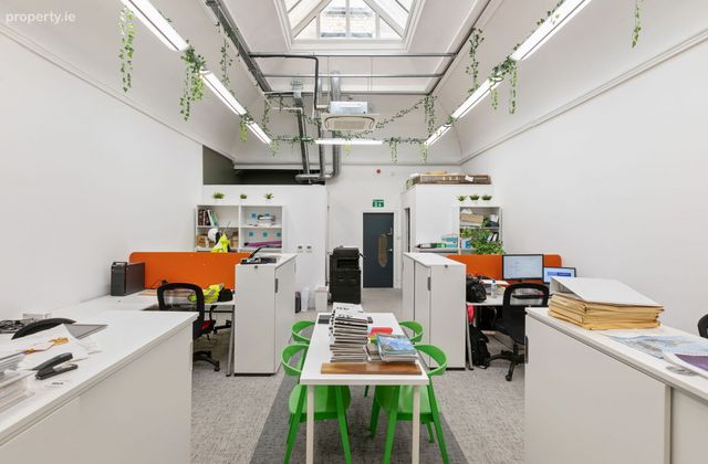 1st Floor, 18 Dame Street, Dublin 2 - Click to view photos