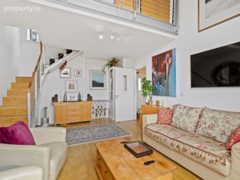 Apartment 11, 7a Fownes Street Upper, Temple Bar, Dublin 2 - Image 3